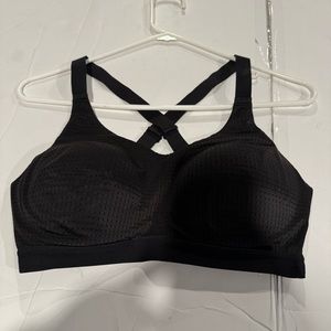 Victoria Secret Sport Bra Size 32DD